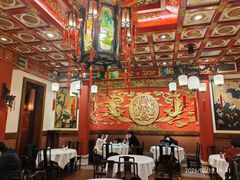 -梅龙镇酒家(南京西路总店)