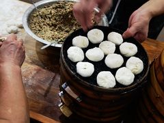 -舒小笼松针小笼包