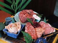 -铭牛烧肉·和牛海鲜自助(高新月牙湖店)