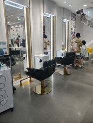 -Kraemer Paris  苏豪路易士·嘉玛发廊