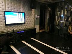 -蓝尊量贩(黄河路店)