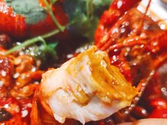 -虾弄弄海派小龙虾·牛羊蝎子火锅