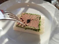 -白天鹅宾馆·月兔吧
