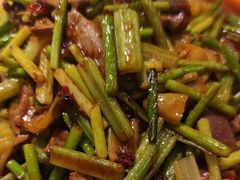 -华光驿站私房菜·黑金冠