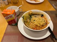 -上海西藏大厦万怡自助餐厅(徐汇店)
