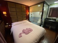 -好家园酒店(深圳坪山技术大学地铁站店)