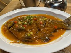 武昌鱼-董厨煨汤馆(车站路店)