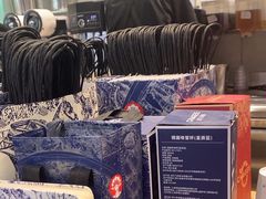 -霸王茶姬(上海静安大悦城店)