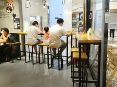 -大脸鸭记鸭血粉丝·小锅米线(水游城店)