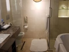 -青岛海尔洲际酒店