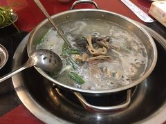 -老石黑山羊毛驴肉火锅(金凯广场店)