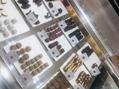 -VENCHI 闻绮(上海佛罗伦萨小镇店)