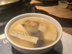 -一朵菌·野生菌探索家火锅(南亚店)