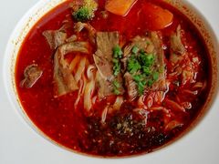 金牌麻辣牛肉面-康师傅私房牛肉面(申虹店)
