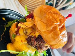 双层牛肉培根超浓芝士汉堡-the rug 飞毯 (朝阳公园店)