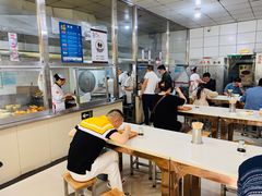 大堂-方中山胡辣汤(大学中路56号院店)