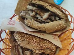 -洪峰浩老北京烧饼夹肉(角门路店)