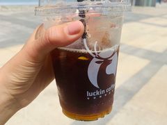 黑金气泡美式-瑞幸咖啡(经四路万达写字楼店)