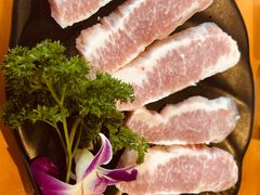 猪颈肉-唯成•韩国炭火烤肉 유성고기