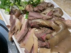 带皮狗肉-英子补身汤(海兰路店)