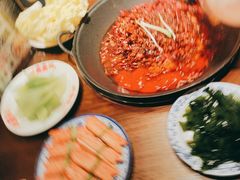 -萍姐火锅·公路夜市(武汉首店)