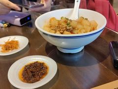 -富正毅三下锅·湘西韵味(天门山索道店)