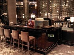 -成都保利公园皇冠假日酒店(熊猫基地店)