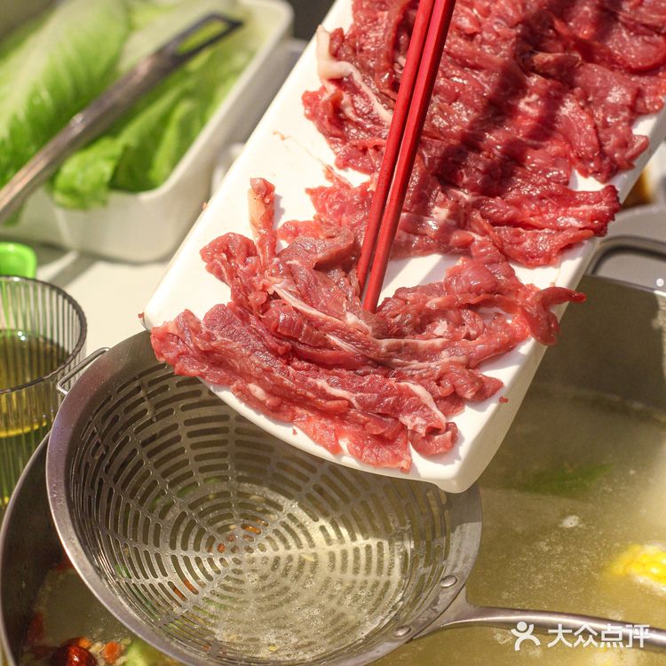 东郊这家牛肉火锅怎么每天都那么多人！