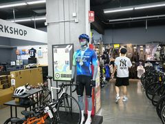 -迪卡侬(越秀公园店)