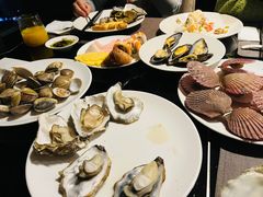 -唐拉雅秀酒店-西锦汇空中BBQ·思创餐厅