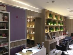 -CE·专业蛋白•羽毛接发·潮色烫染品牌店