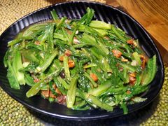 豆豉鲮鱼油麦菜-潮十三潮汕砂锅粥(高新四路大都荟店)