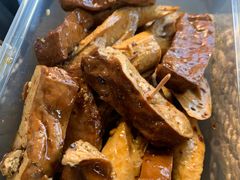 -老鼎万春卤菜(五代传承创始老店)