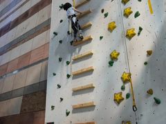 -山之巅攀岩馆(太古城店)