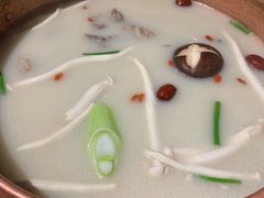 -三人行骨头王火锅(长寿店)