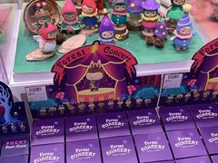 -泡泡玛特POPMART(杭州乐堤港店)