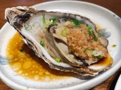 獐子岛生蚝（生吃、蒜蓉）-奕景小馆·地道大连菜(恒隆广场店)