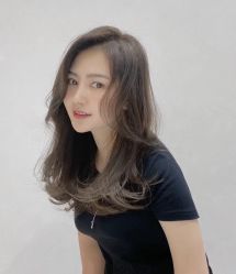 -变画·发型STUDIO