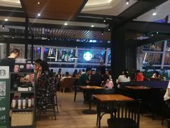 大堂-星巴克臻选(成都环球乐天店)