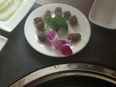 -大匠工房古船木艺术餐厅·猪肚鸡专门店(长白仙岛店)
