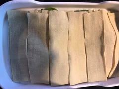王中王油豆皮-锅说大脸毛肚重庆老火锅(佐阾店)