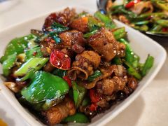 嘉丰小炒肉-嘉丰湘菜馆(芳群园店)