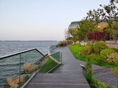-上海滴水湖皇冠假日酒店