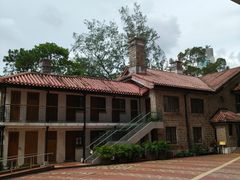 -香港大学