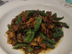 -阿瓦山寨·湘菜现炒·剁椒鱼头王(咸阳总店)