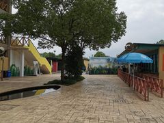 -热带风暴水上乐园