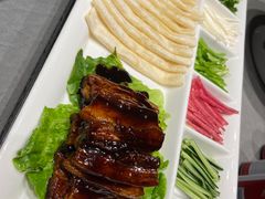 脆皮五花肉卷饼-大鹏饭店·金陵家宴(奥体中心店)