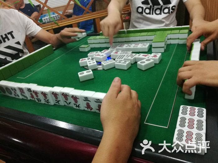 黄葛树茶楼机麻图片 - 第1张