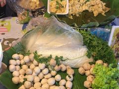 餐饮设施-周日夜市