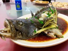 清蒸石斑鱼-三亚老渔民海鲜店